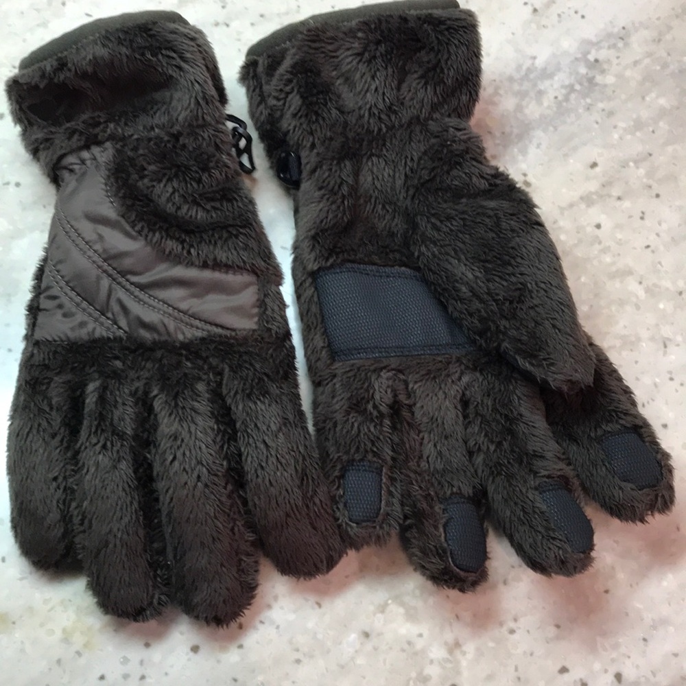 Fleece gloves with finger tips